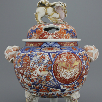 A large Japanese Imari koro, 19th C.