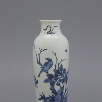 Blauw en witte Chinese rouleau vaas, Mingdynastie