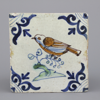 Polychrome Delftse tegel met vogel, 17e eeuw