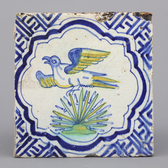 Polychrome Delftse tegel met vogel, 17e eeuw