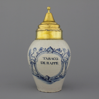 Pot à tabac exceptionnel en faïence de Delft, "TABAC DE RAPPE", Lille ou Strasbourg, 18e