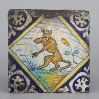 Carreau en majolique polychrome d'Anvers, décor singe, env. 1600
