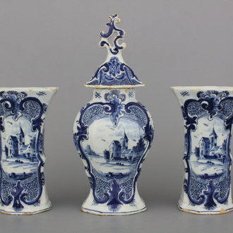 Garniture 3 pièces en faïence de Delft, bleu et blanc, 18e