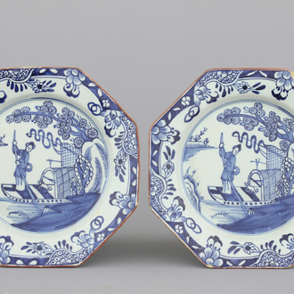 Paire de plats anglais en Delft, chinoiserie, Liverpool, 18e