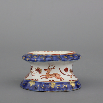 Salière en faïence de Delft doré, Pieter Adriaensz Kocx, De Grieksche A, 1705-1720