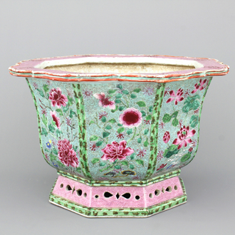 Jardinière in Chinees porselein, famille rose, Yongzheng