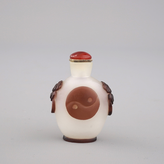 Chinees snuifflesje in gelaagd glas