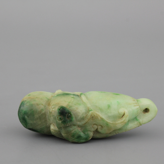 Sculptuur van een vis in groen gevlekte jade, 19e-20e eeuw