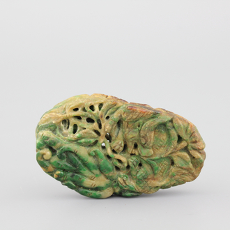 Sculptuur van vruchten in groen gevlekte jade, 20e eeuw