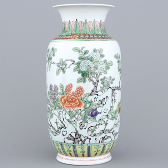 Wucai vaas in Chinees porselein, 19e-20e eeuw