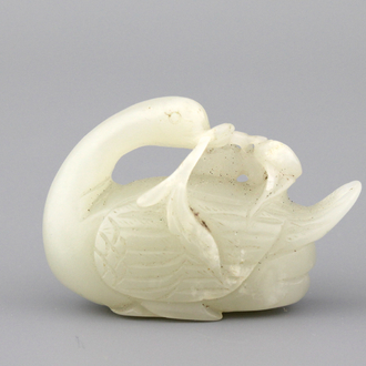 Sculptuur van een eend in celadon jade, 19e-20e eeuw