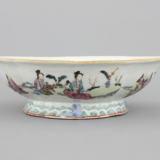 Grote Chinese kom, famille rose, 19e eeuw