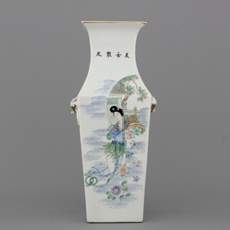 Vierkante vaas in Chinees porselein met Guanyin, 19e eeuw
