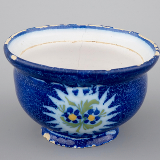 A Brussels faience blue-ground bowl, 18th C.