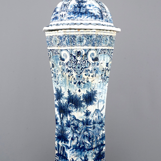 A massive blue and white Delft vase and cover, early 19th C.