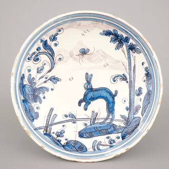 A fine Savona saucer dish with a hare in blue and manganese, 18th C.
