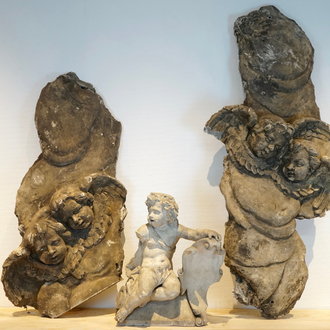 Drie plaasteren figuren van gevleugelde cherubijnen, 19/20e eeuw, Brugge
