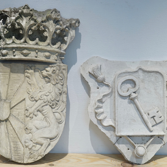 Twee plaasteren afgietsels met Vlaamse wapenschilden, 19/20e eeuw, Brugge