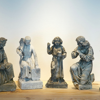Een set van vijf plaasteren religieuze figuren, 19/20e eeuw, Brugge