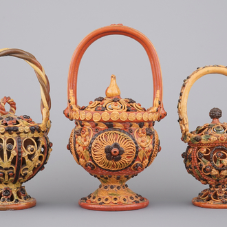 A set of 3 fire baskets and covers in Italian faience, 19th C.