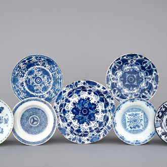 A lot of 7 blue and white Dutch Delft plates, 18th C.
