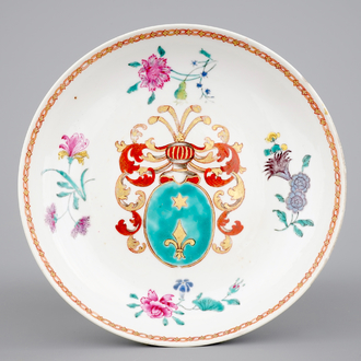 A Chinese famille rose export porcelain armorial plate, Qianlong, 18th C.