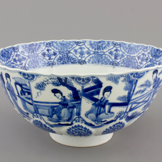 An attractive blue and white Chinese porcelain bowl with Long Elizas, Kangxi, ca. 1700