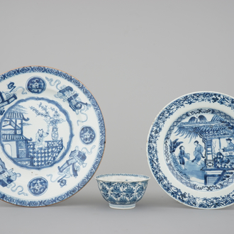 A set of Chinese porcelain blue and white Kangxi wares: a bowl and 2 plates, ca. 1700