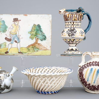 A lot of Spanish Talavera and Andujar pottery incl. a puzzle jug, 18/19th C.