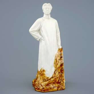 Un modèle d'un chef communiste en porcelaine de Chine, 20ème