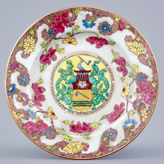 Een Chinees famille rose bord voor de Nederlandse markt met wapen van Blonkebijle, ca. 1733, Yongzheng