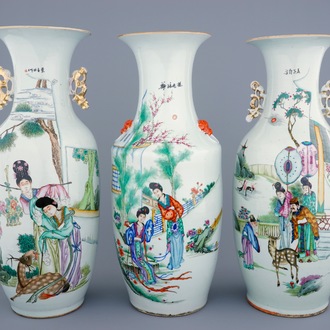 Een lot van 3 grote Chinese famille rose vazen, 19/20e eeuw