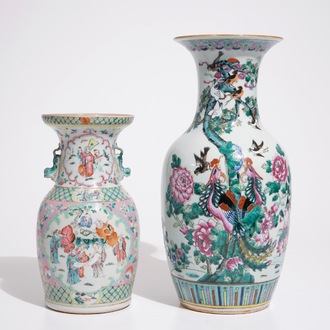 Twee Chinese famille rose vazen, 19e eeuw