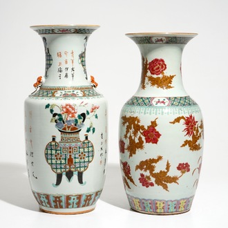 Twee Chinese famille rose vazen met wierookbranders en bloesems, 19e eeuw
