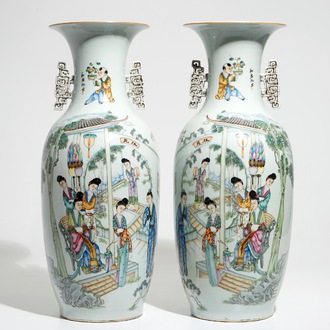 A pair of tall Chinese famille rose vases with figures and antiquities, 19/20th C.