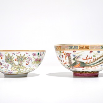 Twee Chinese famille rose kommen met draken en feniksen, Daoguang en Guangxu merk, 19/20e eeuw