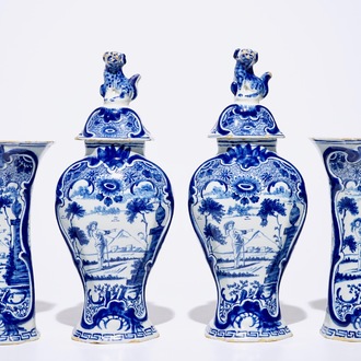 Een fijn blauwwit Delfts vierdelig kaststel met een landbouwer, 2e helft 18e eeuw