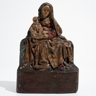 Een Madonna met kind, eik met polychromie, Vlaanderen, 1e helft 16e eeuw
