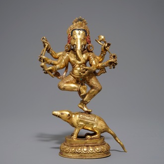 Een Sino-Tibetaanse verguld bronzen figuur van Ganesha, 19/20e eeuw