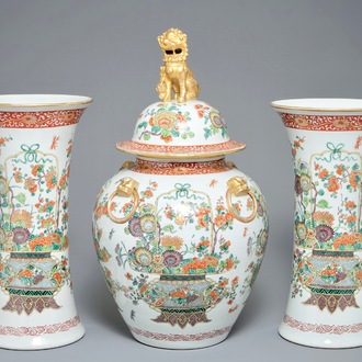 A famille verte-style three-piece garniture with fine flower baskets, Samson, Paris, 19th C.