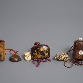 Drie Japanse maki-e lakwerk en bamboe inro met ojime en netsuke, Meiji, 19/20e eeuw
