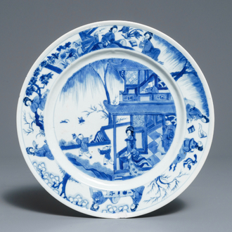 Une assiette en porcelaine de Chine bleu et blanc, Kangxi