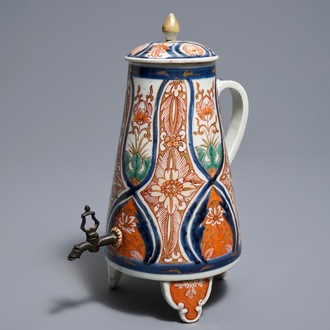 Een Japanse Imari kraantjeskan met deksel, Edo, 18e eeuw