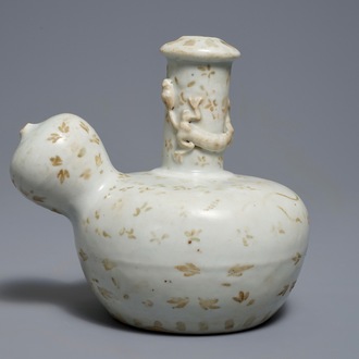 Un kendi en porcelaine de Chine dit 'de Swatow', Ming