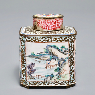 Een Chinese Canton email theebus met deksel, Qianlong