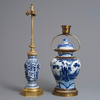Twee Chinese blauwwitte vazen als lampen gemonteerd, Kangxi en 19e eeuw