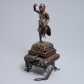 A large Japanese bronze koro on dragon claw feet, Edo or Meiji, 18/19th C.