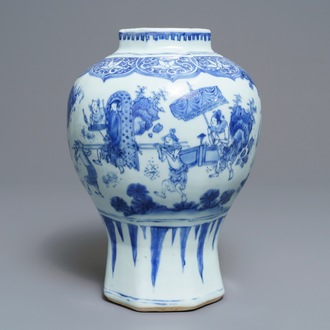 Een Chinese blauwwitte balustervaas met figuratief decor, Transitie periode