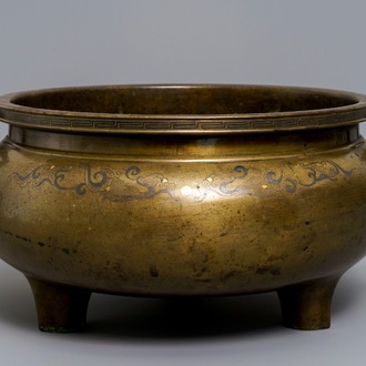 Een grote met zilver en koper ingelegde bronzen wierookbrander, China of Vietnam, 19e eeuw