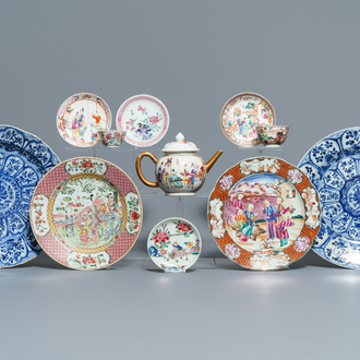 Een fraaie collectie Chinees blauwwit en famille rose porselein, Kangxi/Qianlong